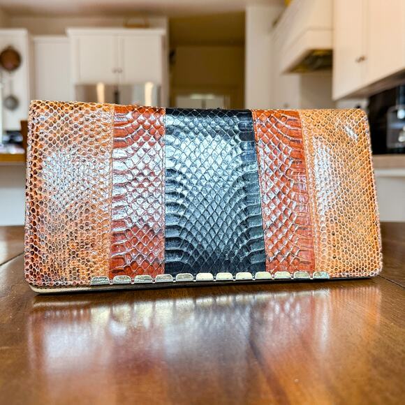 Vintage Snake Skin Envelope Clutch Wallet Hand-Stitched Embossed Design - Picture 13 of 13